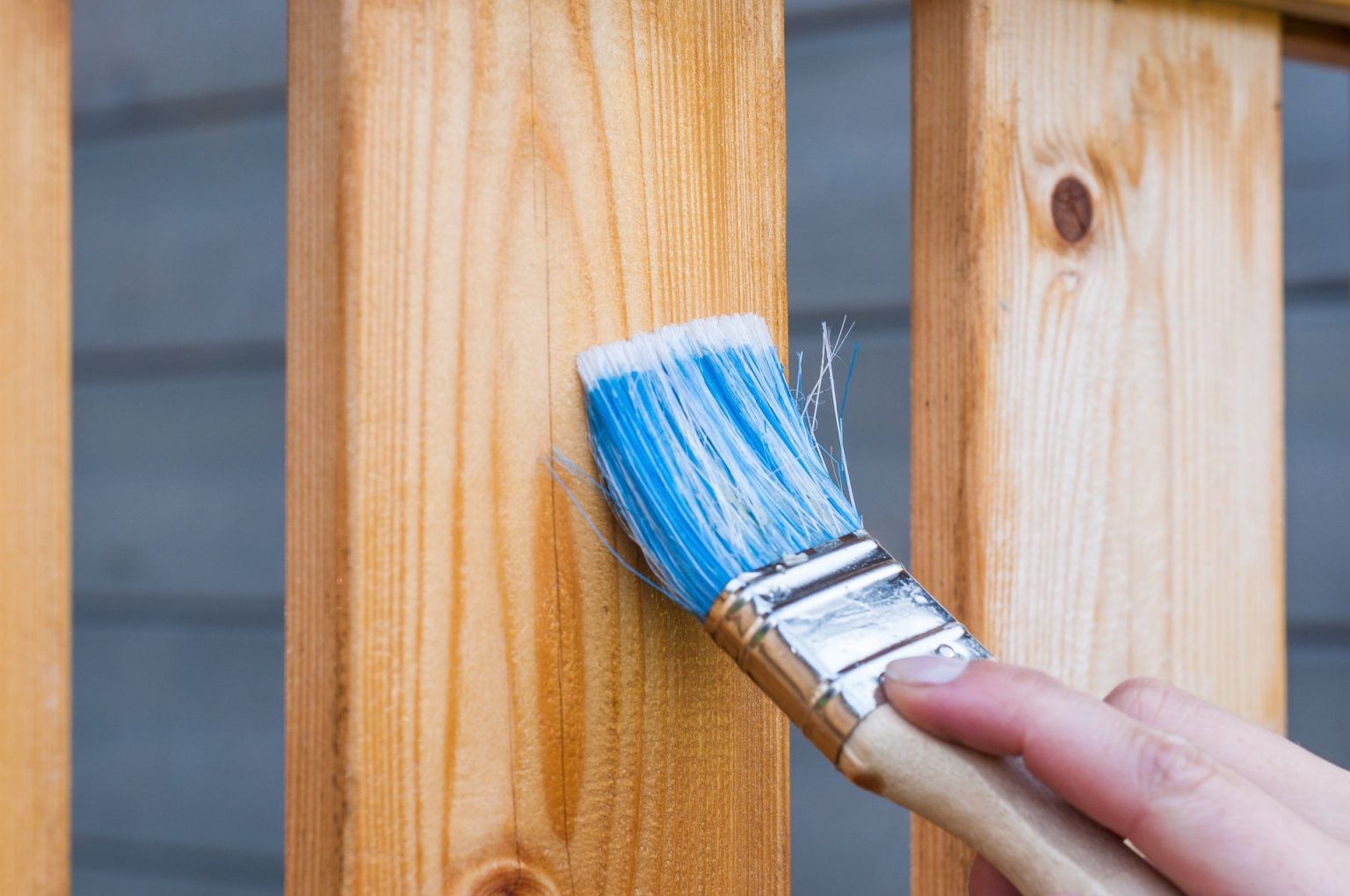 What Is The Difference Between Lacquer and Polyurethane?